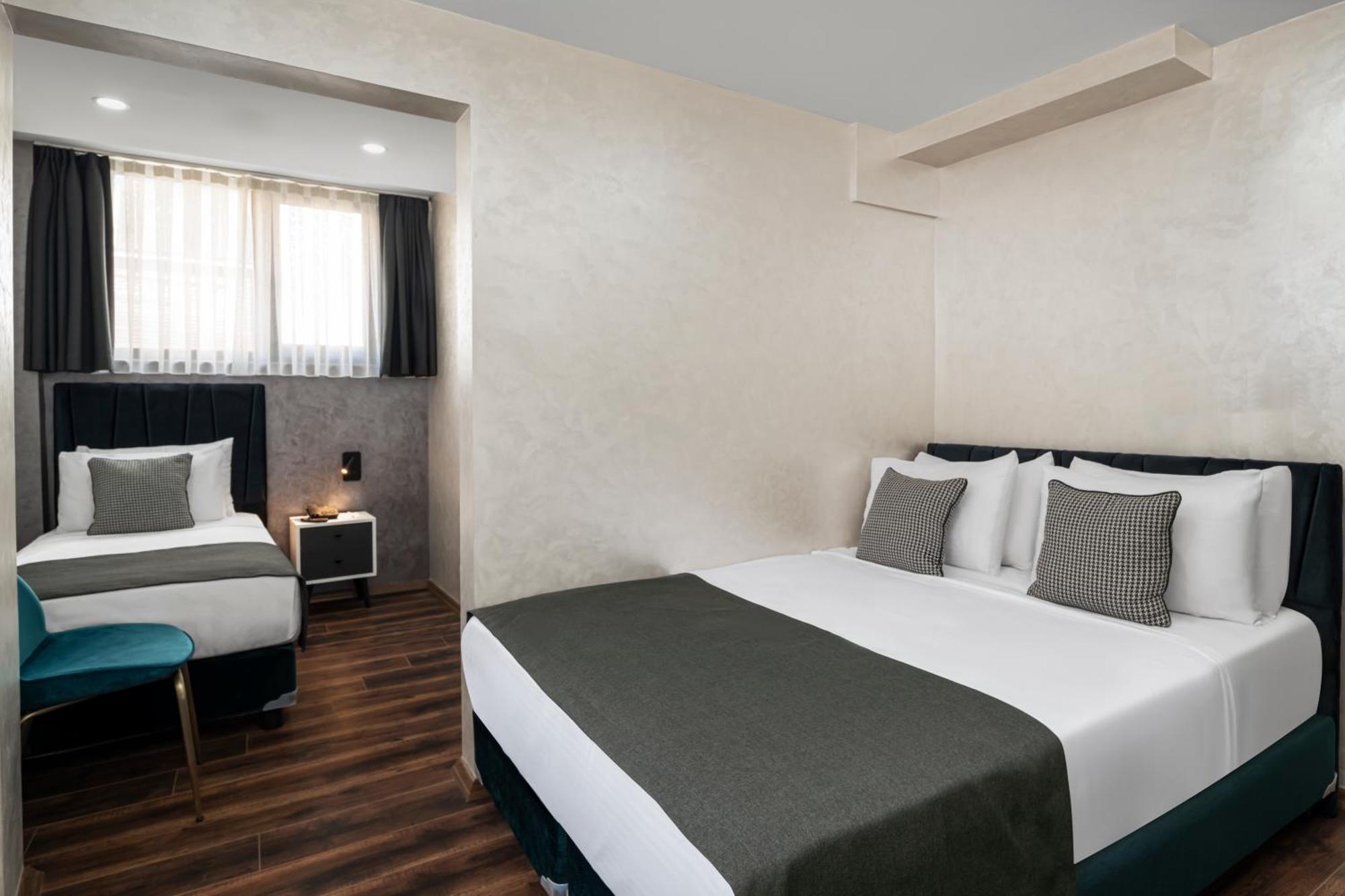 Istanbul Efes Hotel Room photo
