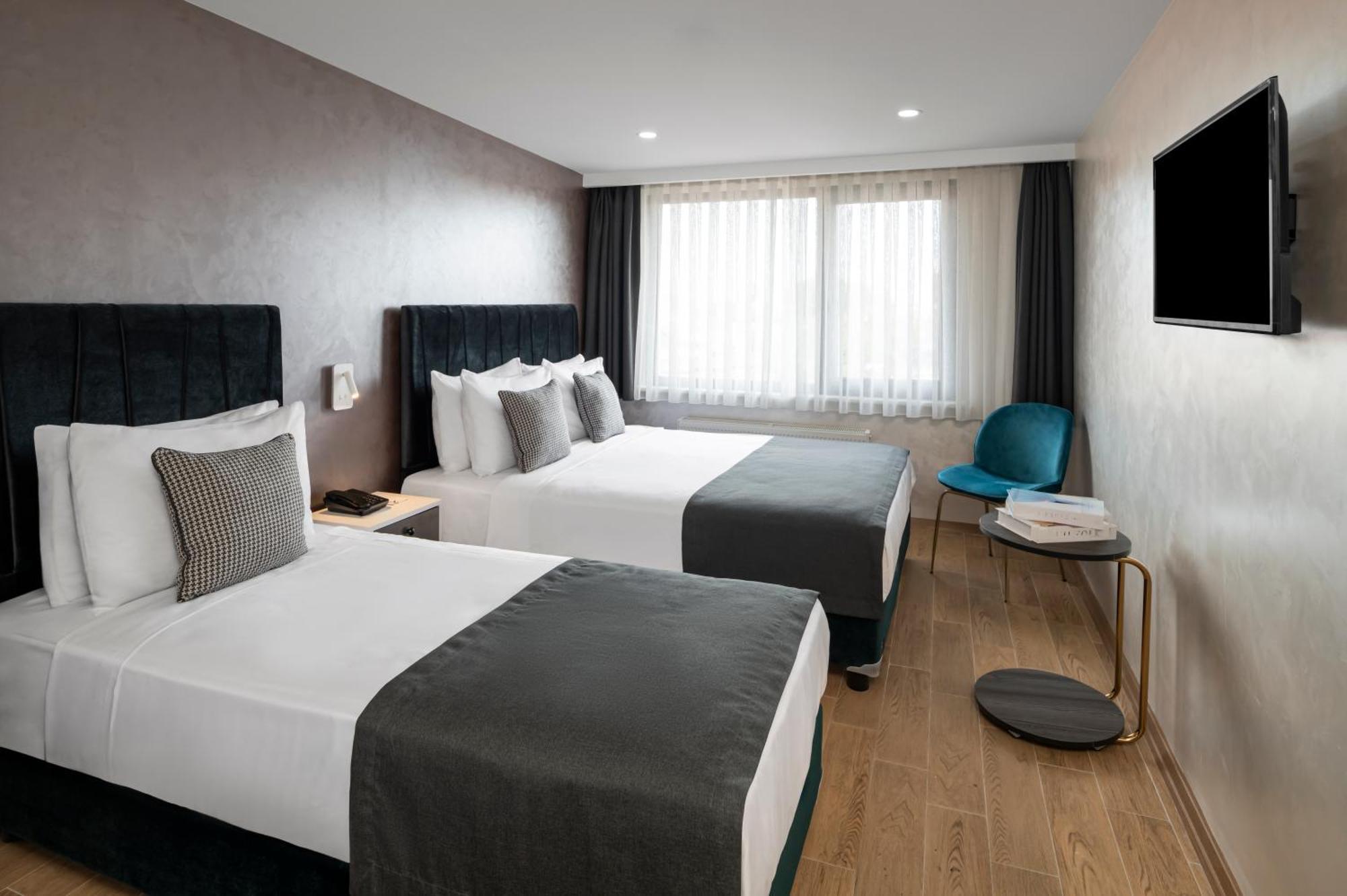 Istanbul Efes Hotel Room photo