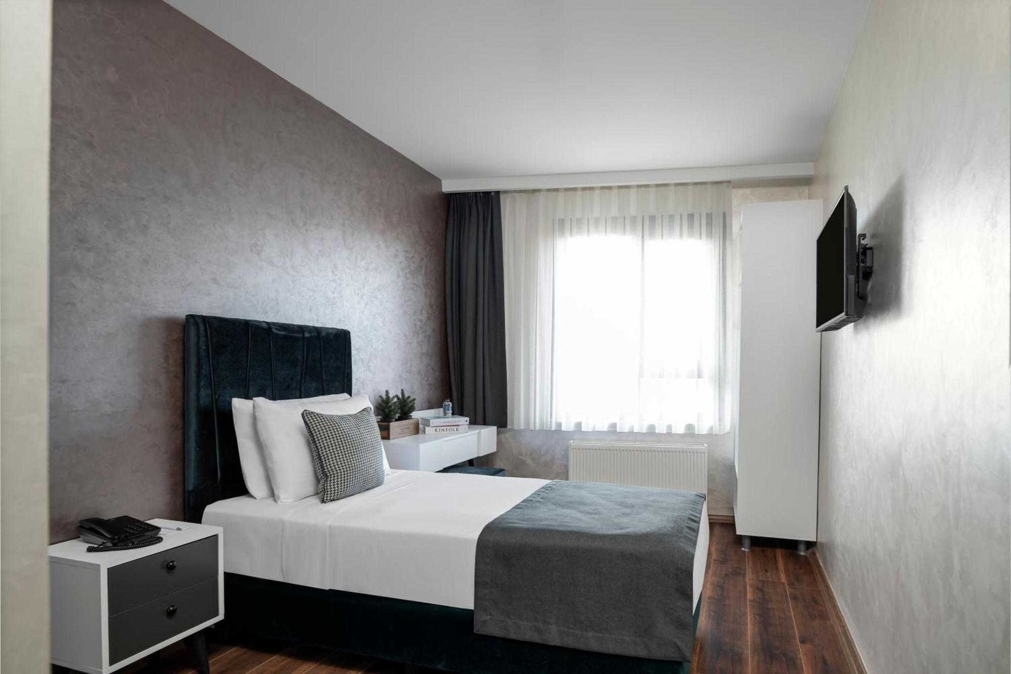 Istanbul Efes Hotel Room photo